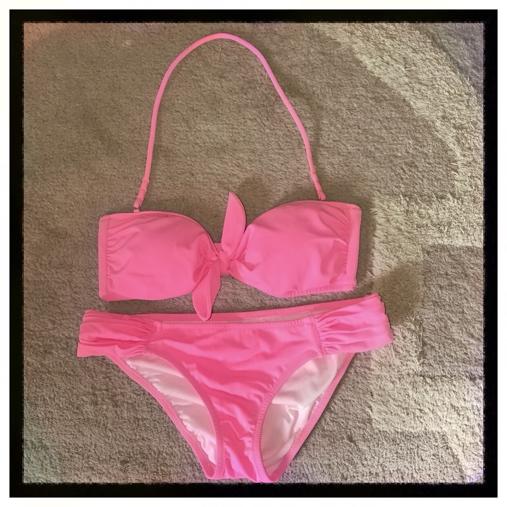 Victoria’s Secret Bandeau Bikini size Small